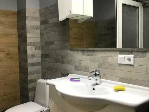комерційна за адресою Тираспольська вул., 5а