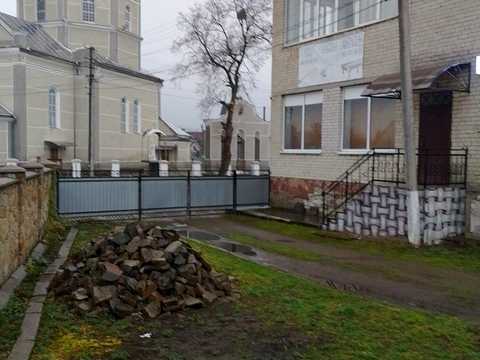 комерційна за адресою Андрея Шептицького вул., 5