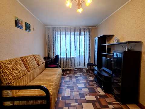 квартира по адресу Строителей ул., 14