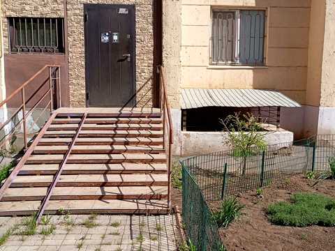 комерційна за адресою Академіка Заболотного вул., 66