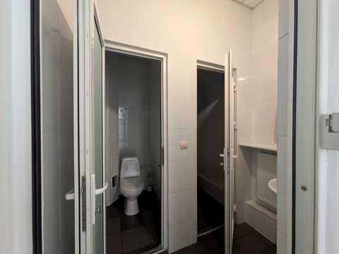 комерційна за адресою Тичини вул., 7