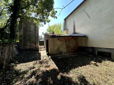 коммерческая по адресу Капушанская ул., 44