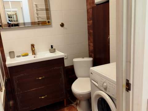 квартира за адресою Михайла Донця вул., 2-Б