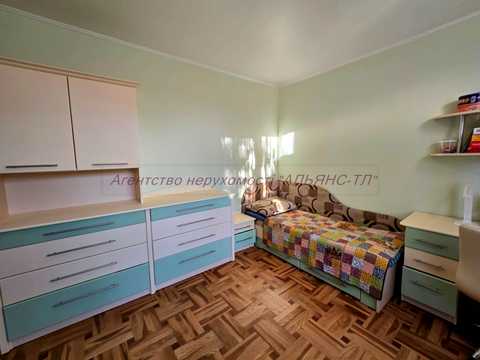 дом по адресу Центральна