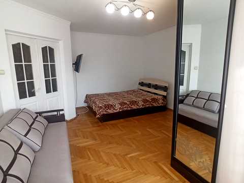 квартира за адресою Кулика і Гудачека вул. (Макарова), 56