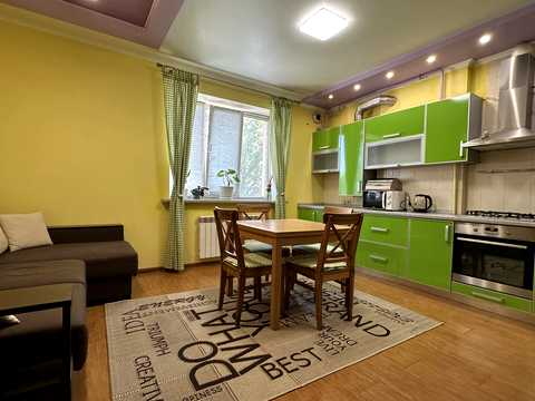 квартира за адресою Богдана Хмельницького вул., 1