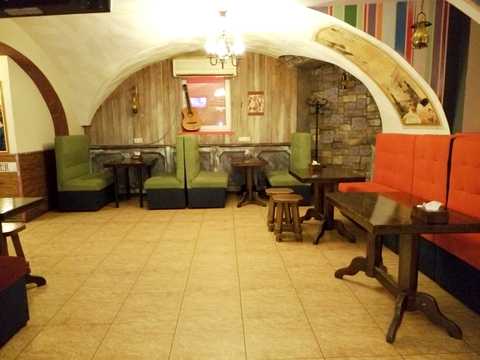 комерційна за адресою Новосельського вул., 80