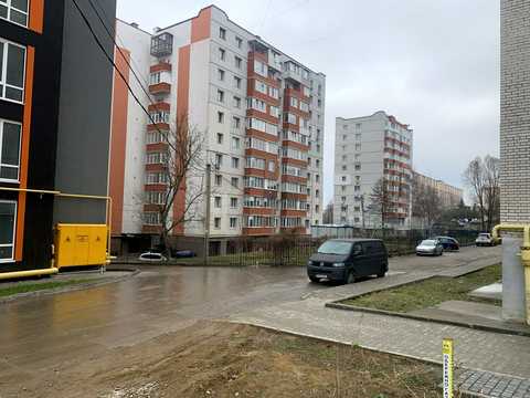комерційна за адресою Інститутська вул., 6б