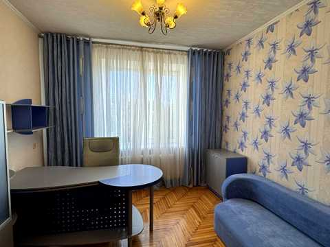 квартира по адресу Независимой Украины ул. (40 лет Советской Украины), 82