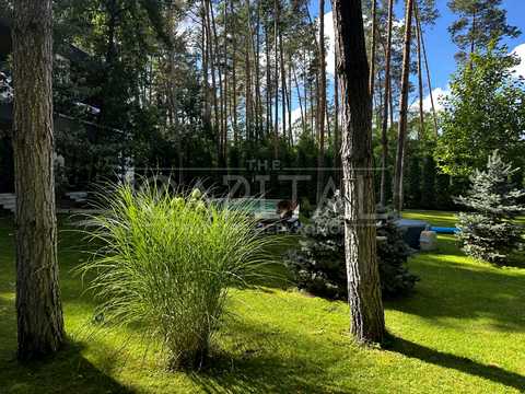 будинок за адресою Першотравнева вул.