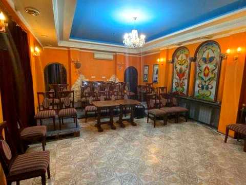 коммерческая по адресу Леонида Каденюка просп. (Юрия Гагарина), 15