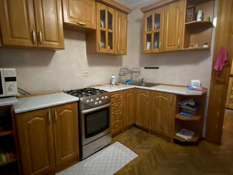 квартира за адресою Гната Хоткевича вул., 54