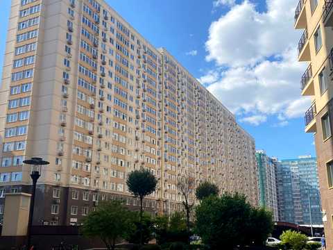 квартира за адресою Перлинна вул., 7