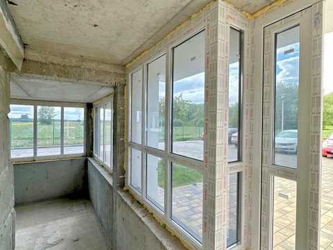 комерційна за адресою Машинобудівників вул., 16