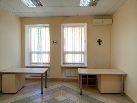 комерційна за адресою Приморський бульв., 10