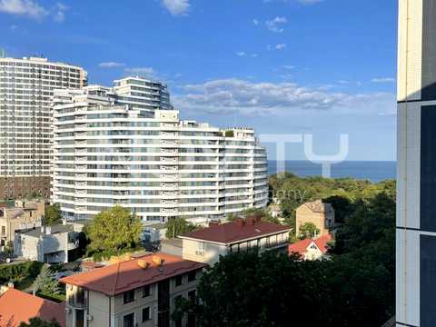 квартира за адресою Літературна вул., 8а
