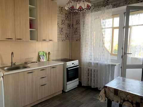 квартира за адресою Слави бульв., 10