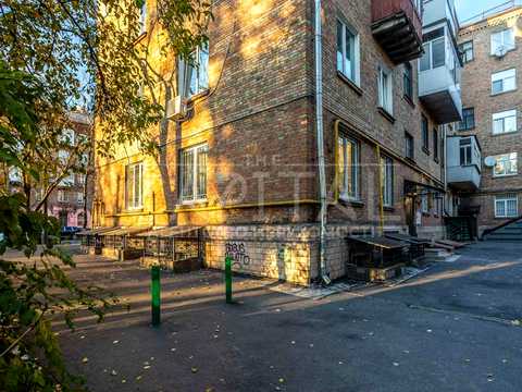 коммерческая по адресу Джона Маккейна ул. (Івана Кудрі), 36