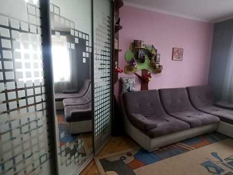 квартира за адресою Новодарницька вул., 13