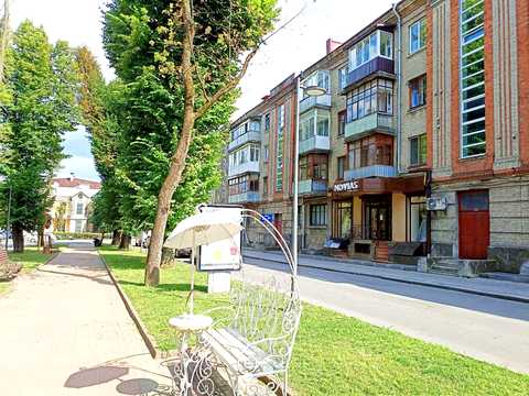 коммерческая по адресу Героїв Маріуполя ул. (Гагарина), 1
