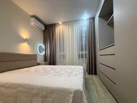 квартира за адресою Салютна вул., (Будинок 02301-02304)