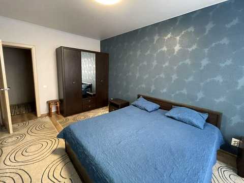 квартира за адресою Зарічанська вул., 9