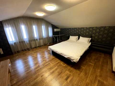 квартира за адресою Антоновича вул. (Горького), 9