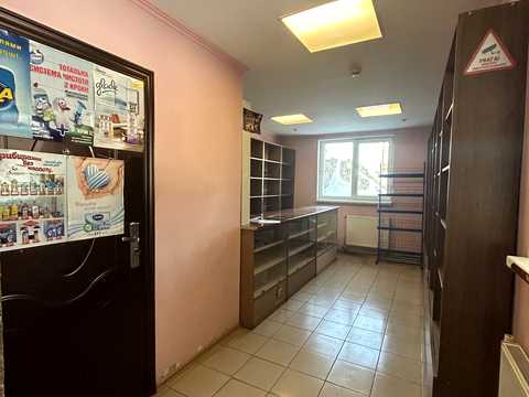 комерційна за адресою Вишнівецька, 1