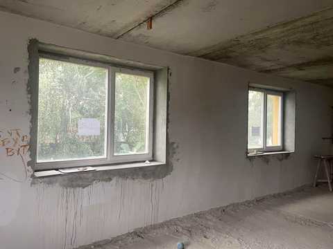 комерційна за адресою Володимирська вул., 55