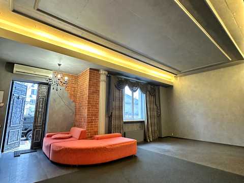 комерційна за адресою Мукачівський пров., 6