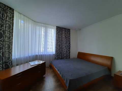 квартира за адресою Анни Ахматової вул., 34
