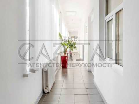 комерційна за адресою Шовковична вул., 34