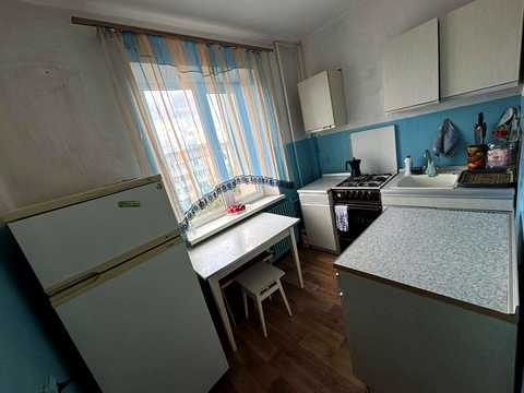 квартира за адресою Коновальця вул., 4