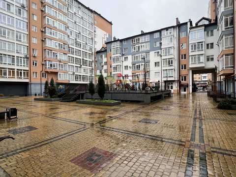 квартира за адресою Андрія Мельника вул., 10