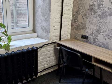 комерційна за адресою Соборна вул., 40