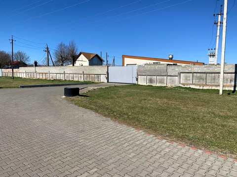 коммерческая по адресу Миру, 1
