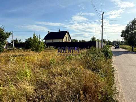 участок по адресу Анатолія Солов'яненка ул.