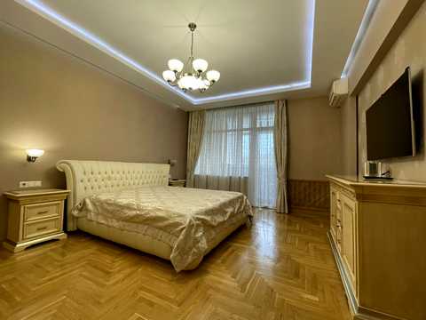 квартира за адресою Дмитра Яворницького просп. (Карла Маркса), 96