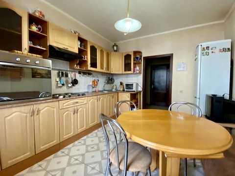 квартира за адресою Миколи Бажана просп., 16