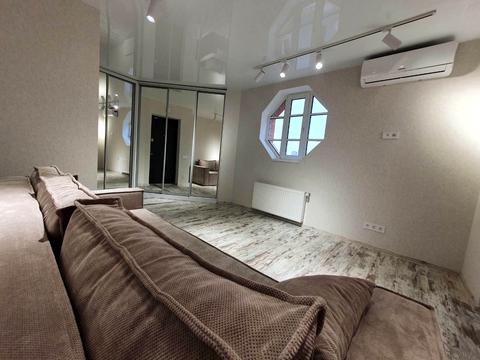 квартира за адресою Осіння вул., 33