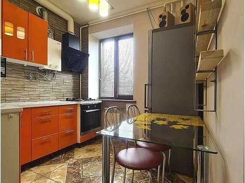 квартира по адресу вул. Авіаційна, 35