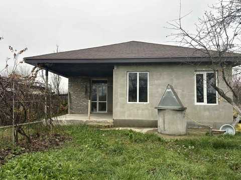 будинок за адресою Центральна вул., 80