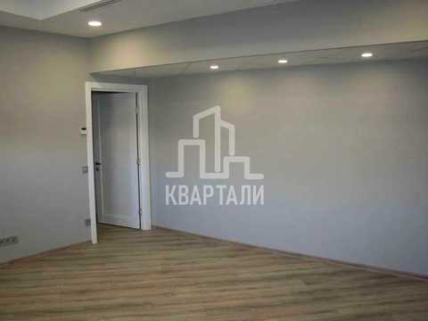 комерційна за адресою Юрія Іллєнка вул. (Мельникова), 18-Б