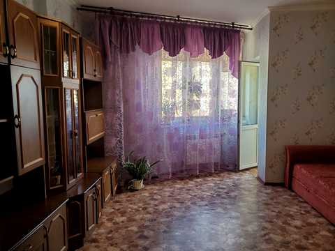 квартира за адресою Анни Ахматової вул., 48