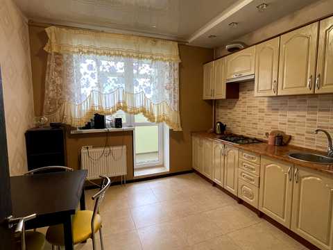 квартира за адресою Перемоги просп., 53б