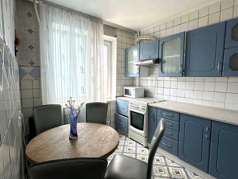квартира за адресою Юрія Литвинського вул. (Російська), 82-А