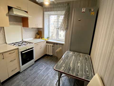 квартира за адресою Дегтярівська вул., 28