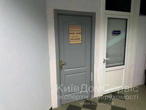 комерційна за адресою Михайла Котельникова вул., 35