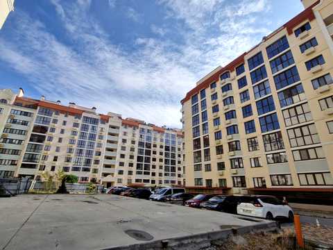 комерційна за адресою Надії пров., 3-A