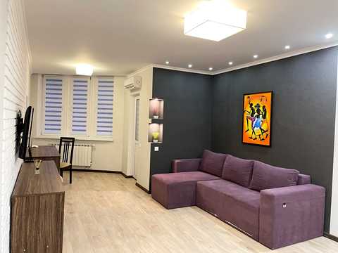 квартира за адресою Анни Ахматової вул., 30